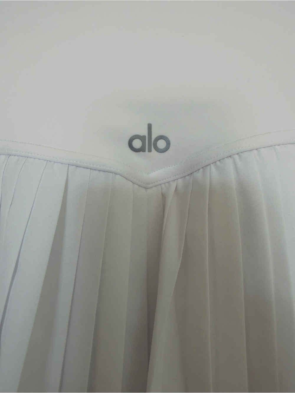 ALO Yoga - Grand Slam Tennis Skirt - White - Picture 4 of 5